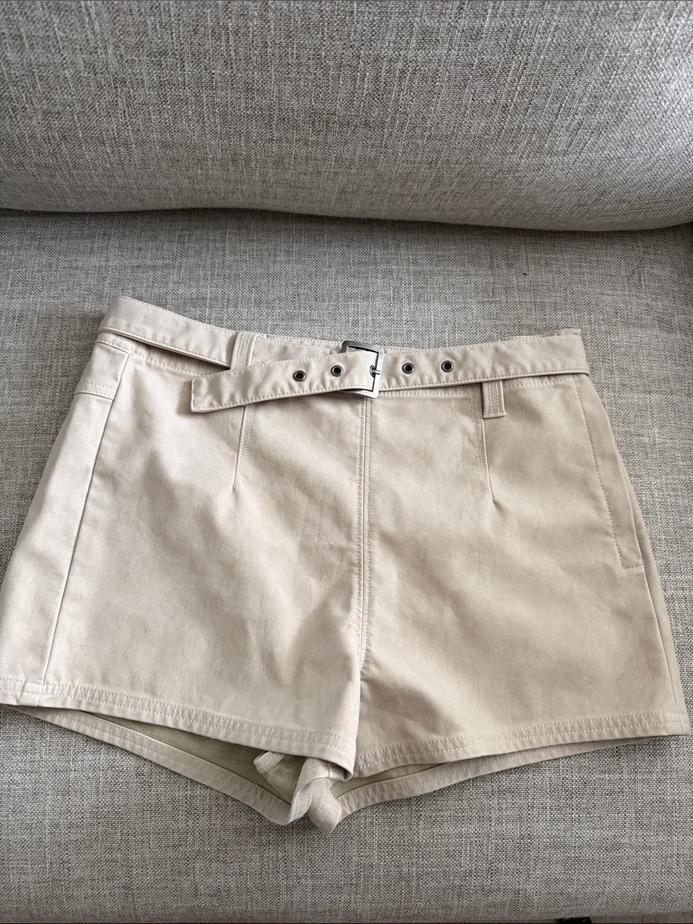 We The Free High Waist Belted Shorts in Light Beige - Picture 4 of 7